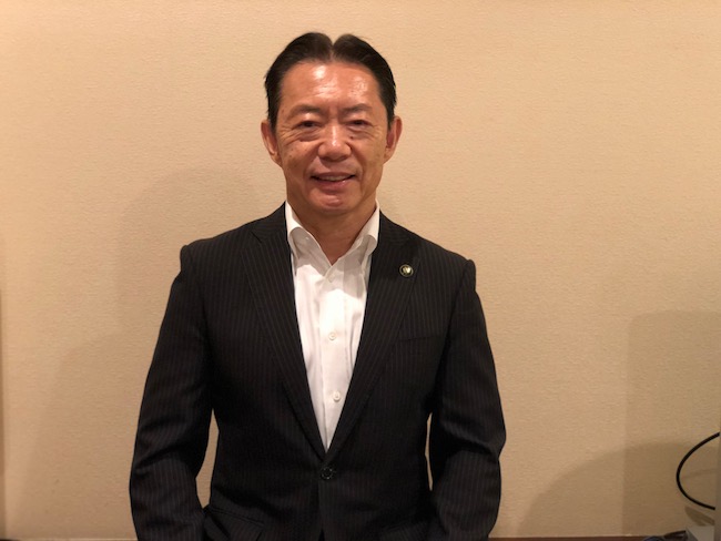 井崎義治市長