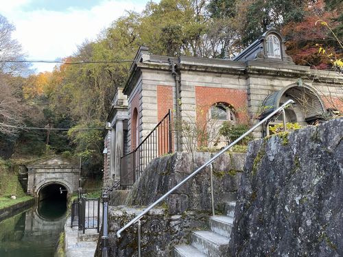 旧御所水道ポンプ室と疏水船の乗下船場