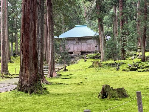 写真①石の技術のルーツとなった白山平泉寺（福井県勝山市）