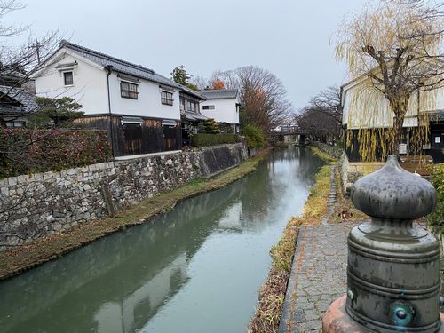 重伝健・八幡堀の風景